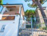 vear en two-room-apartment-by-the-sea-in-september-rentals-on-the-riviera-of-comacchio-with-beach-service-or-excursion-o48 040